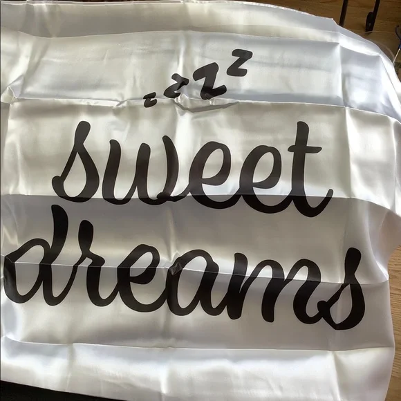 2pk Polyester pillowcase - Picture 2 of 2